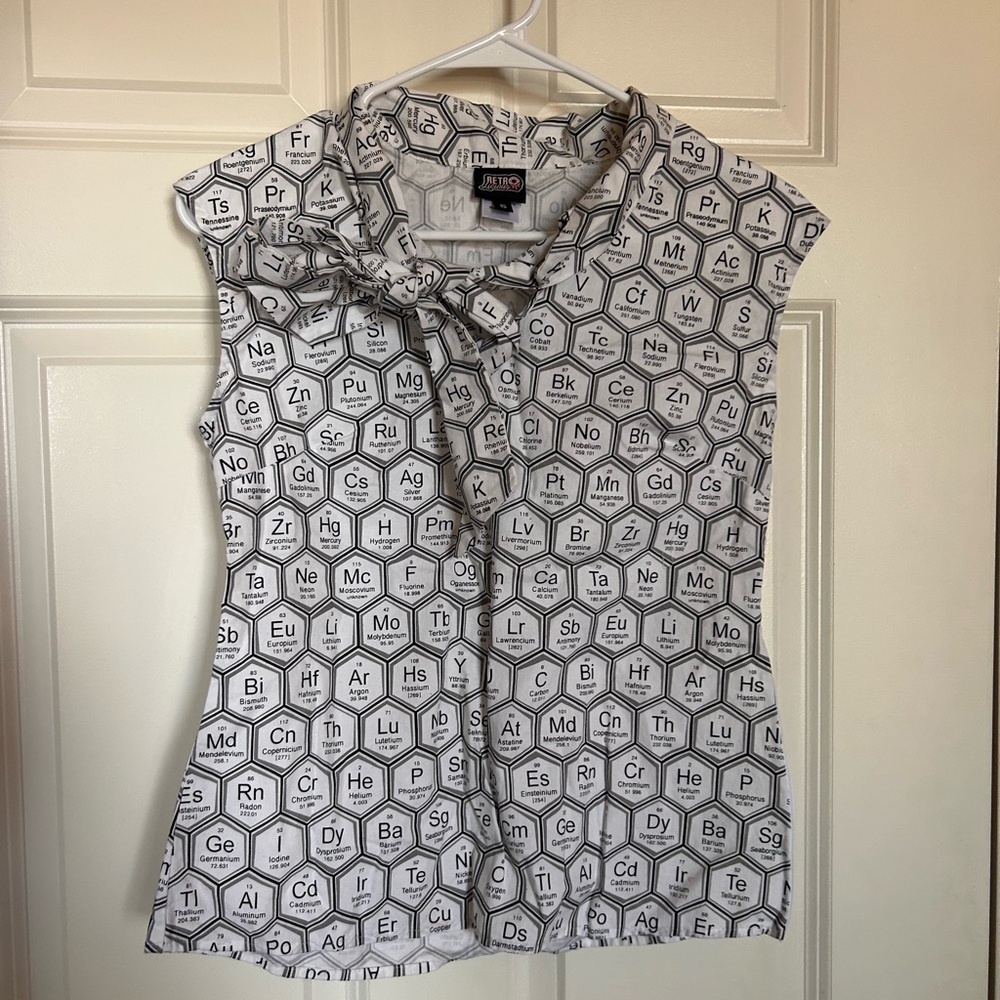 Retrolicious White/Black Chemistry Tie-Neck Sleeveless Top